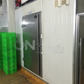 Cửa inox 304 kho lạnh 1